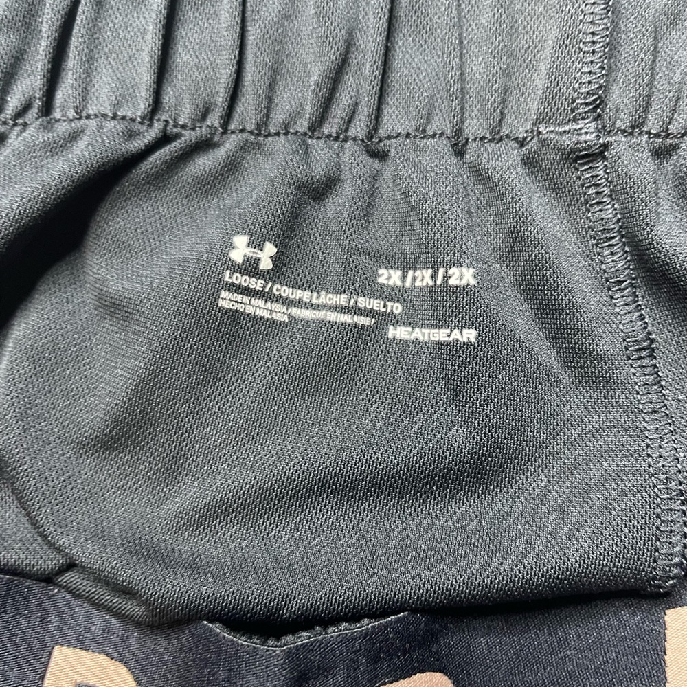 Under Armour Women’s HeatGear Play Up 2-in-1 Shorts | Size 2X - Picture 3 of 3